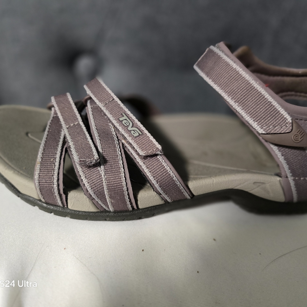 Teva Womens *  Tirra Hiking Sandals * Adjustable Strap * Plum * Size 8 - Picture 11 of 13